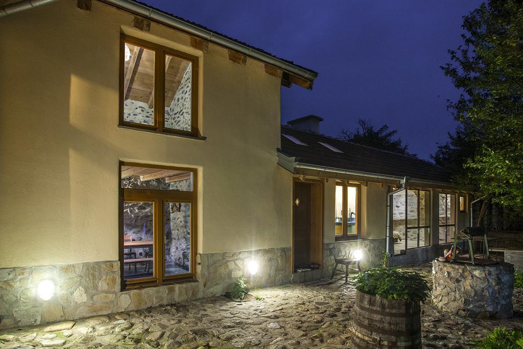 Guest House Podkovite Karlovo Eksteriør bilde