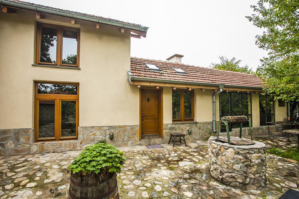 Guest House Podkovite Karlovo Eksteriør bilde